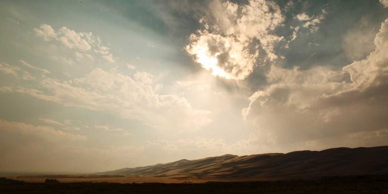 体育用品46：户外运动装备选购指南与专业露营装备解析