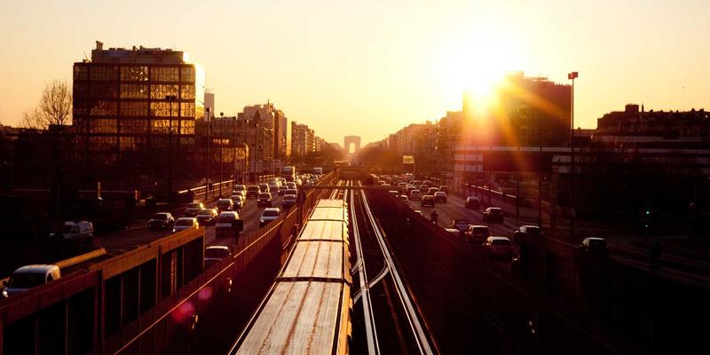 体育用品选购全攻略：从专业运动装备到户外露营神器