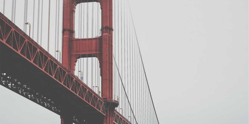 家庭力量训练空间规划指南：科学布局与选购多功能深蹲架与杠铃片