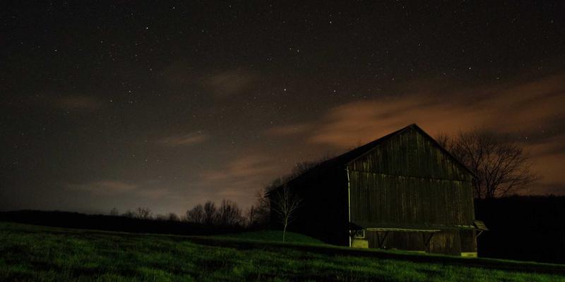 登山用品选购指南：运动商城与露营装备的完美搭配方案