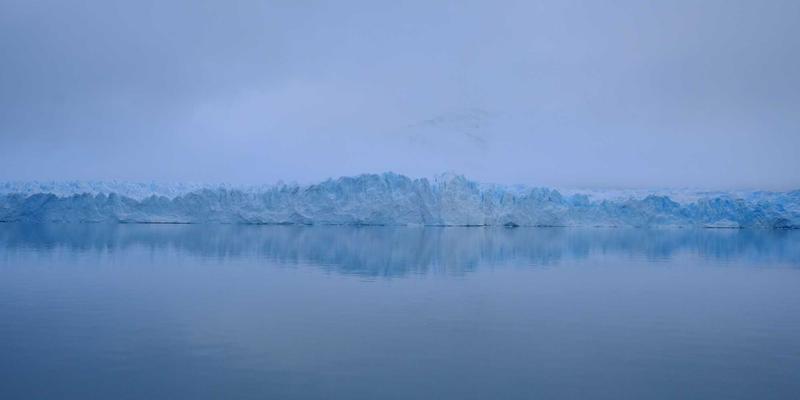 露营与健身必备：深度解析TPE、天然橡胶与PVC瑜伽垫的环保、防滑与耐用性