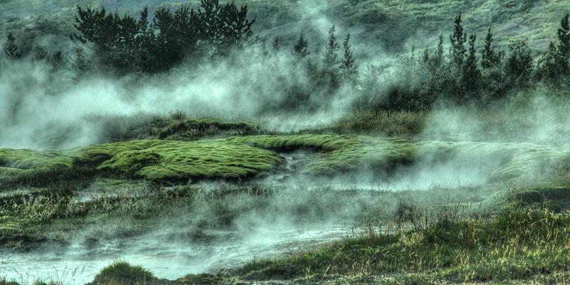 露营装备新维度：运动商城热销户外手表如何通过血氧监测提升高原适应性训练效果